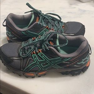 ASICS Gel- Kahana8